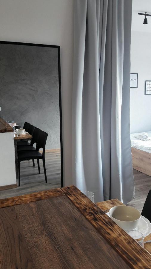 Silver Apartment In Wilanow ワルシャワ エクステリア 写真